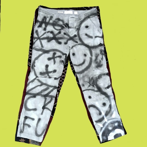 Spray painted Cargo Pants - Picture 3 of 4